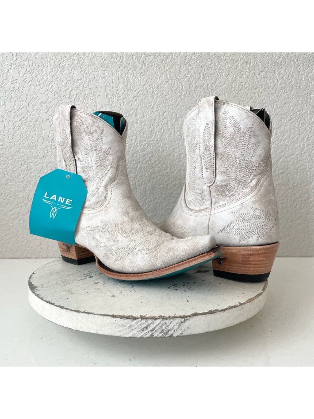 Lane Boots LEXINGTON WomensCowboy Bootie White Western Ankle Snip Toe Size 9.5